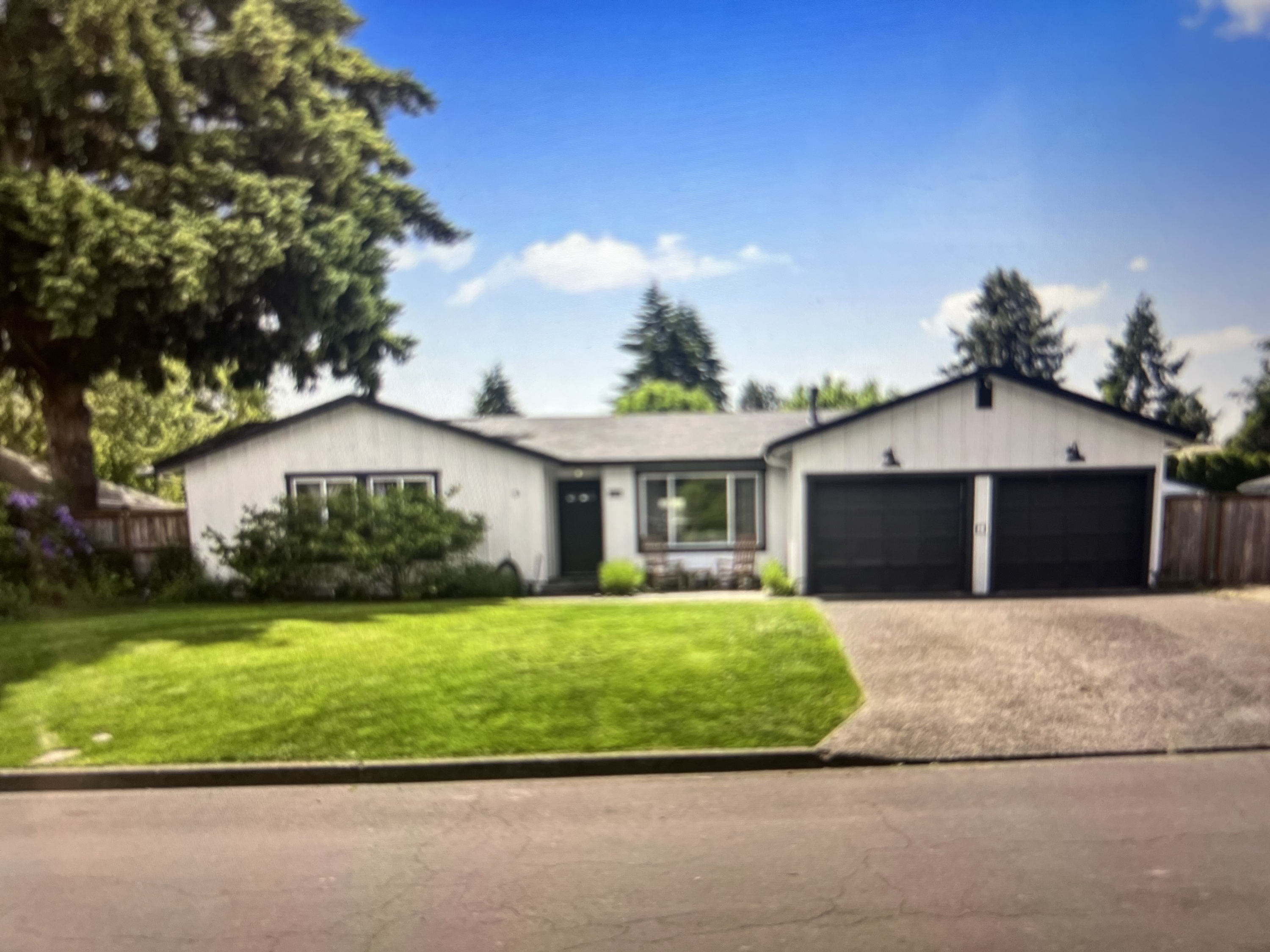 374 Carthage Avenue
